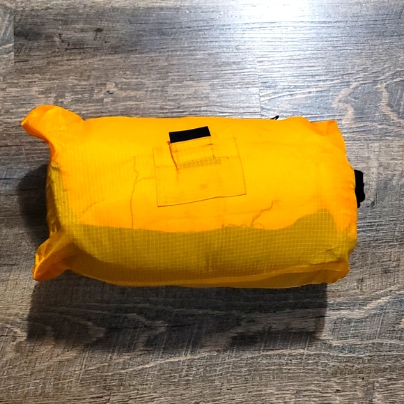 Men Like New Polar Gear reversible yellow & black Vest pocket is carrying bag LG - Picture 11 of 16